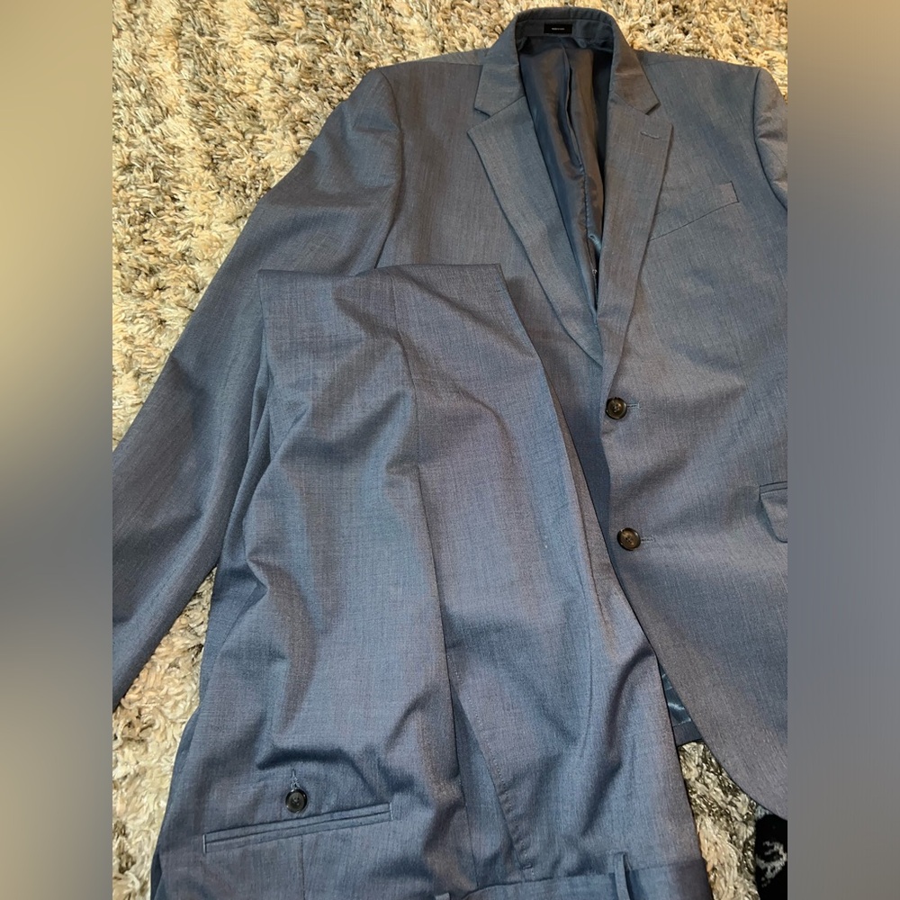 J. Ferrar slim light blue 42L 34W 32L. Jacket with pants 🔥🔥🔥